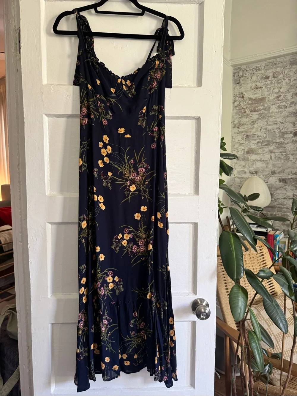 Reformation Niki Floral Tie-Shoulder Midi Dress - Picture 3 of 9